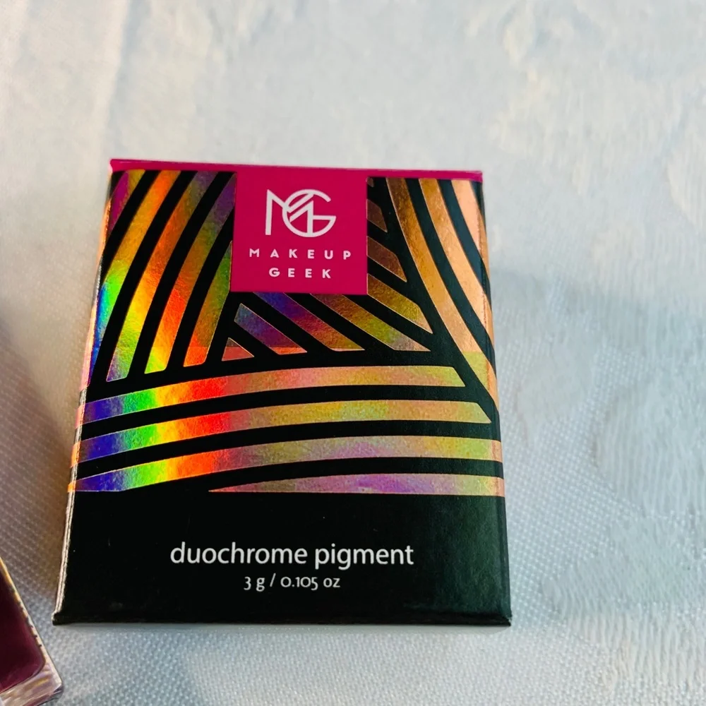 New NIB Makeup Geek 2 piece Kaleidoscope duo chrome pigment & lip glaze …